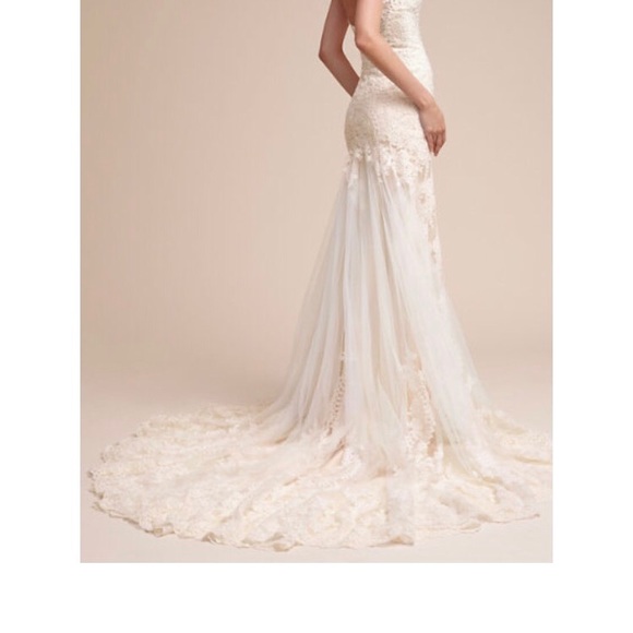 Wedding Dress - Picture 3 of 5